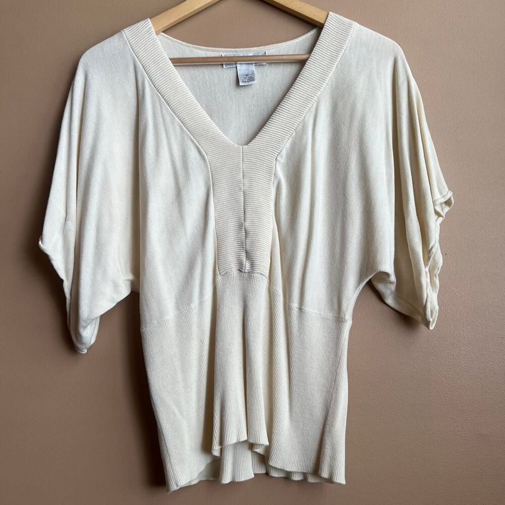 Vintage “Judith Hart” creamy off-white 70% silk blouse w/ V-neck & dolman sleeve